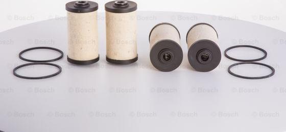 BOSCH 0 986 450 704 - Degvielas filtrs adetalas.lv