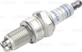 BOSCH 0 241 235 643 - Aizdedzes svece adetalas.lv