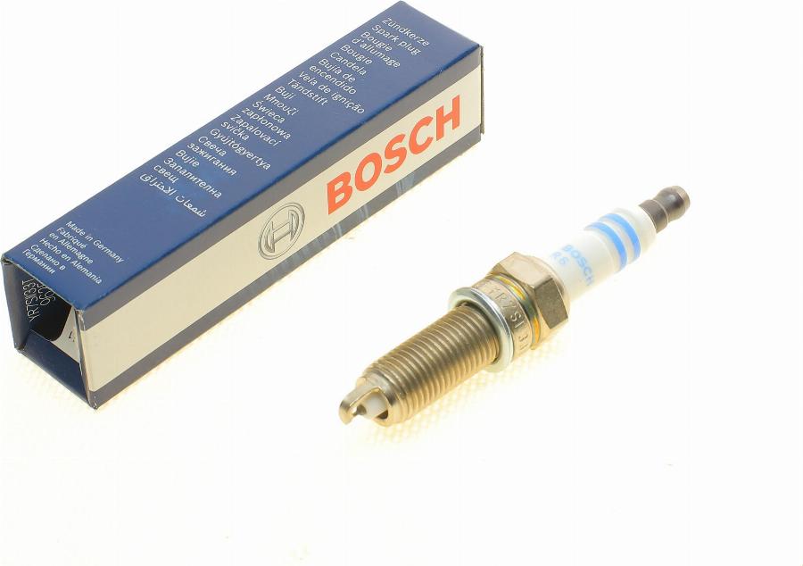 BOSCH 0 242 135 556 - Aizdedzes svece adetalas.lv