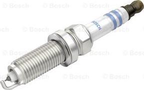 BOSCH 0 242 135 517 - Aizdedzes svece adetalas.lv