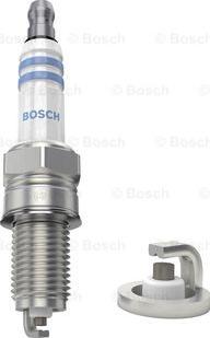 BOSCH 0 242 135 801 - Aizdedzes svece adetalas.lv