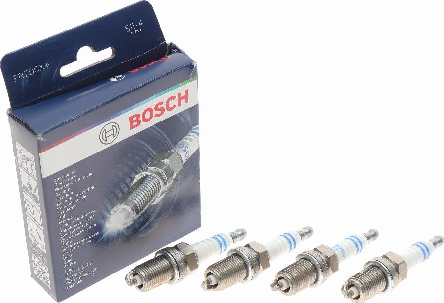 BOSCH 0 242 235 913 - Aizdedzes svece adetalas.lv