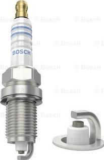 BOSCH 0 242 235 588 - Aizdedzes svece adetalas.lv