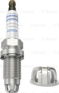 BOSCH 0 242 235 788 - Aizdedzes svece adetalas.lv