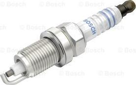 BOSCH 0 242 229 590 - Aizdedzes svece adetalas.lv