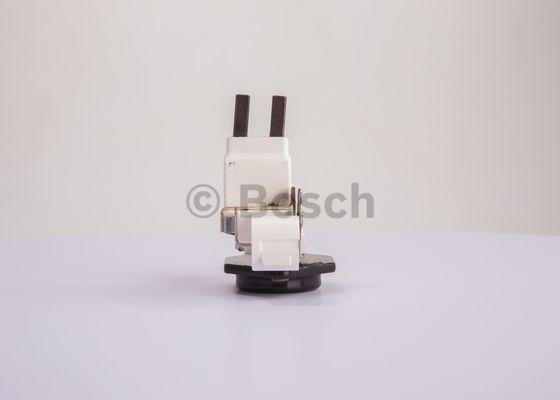 BOSCH 1 197 311 551 - Ģeneratora sprieguma regulators adetalas.lv