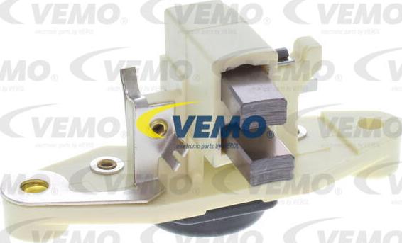 Vemo V30-77-0009 - Ģeneratora sprieguma regulators adetalas.lv