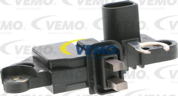 Vemo V30-77-0024 - Ģeneratora sprieguma regulators adetalas.lv